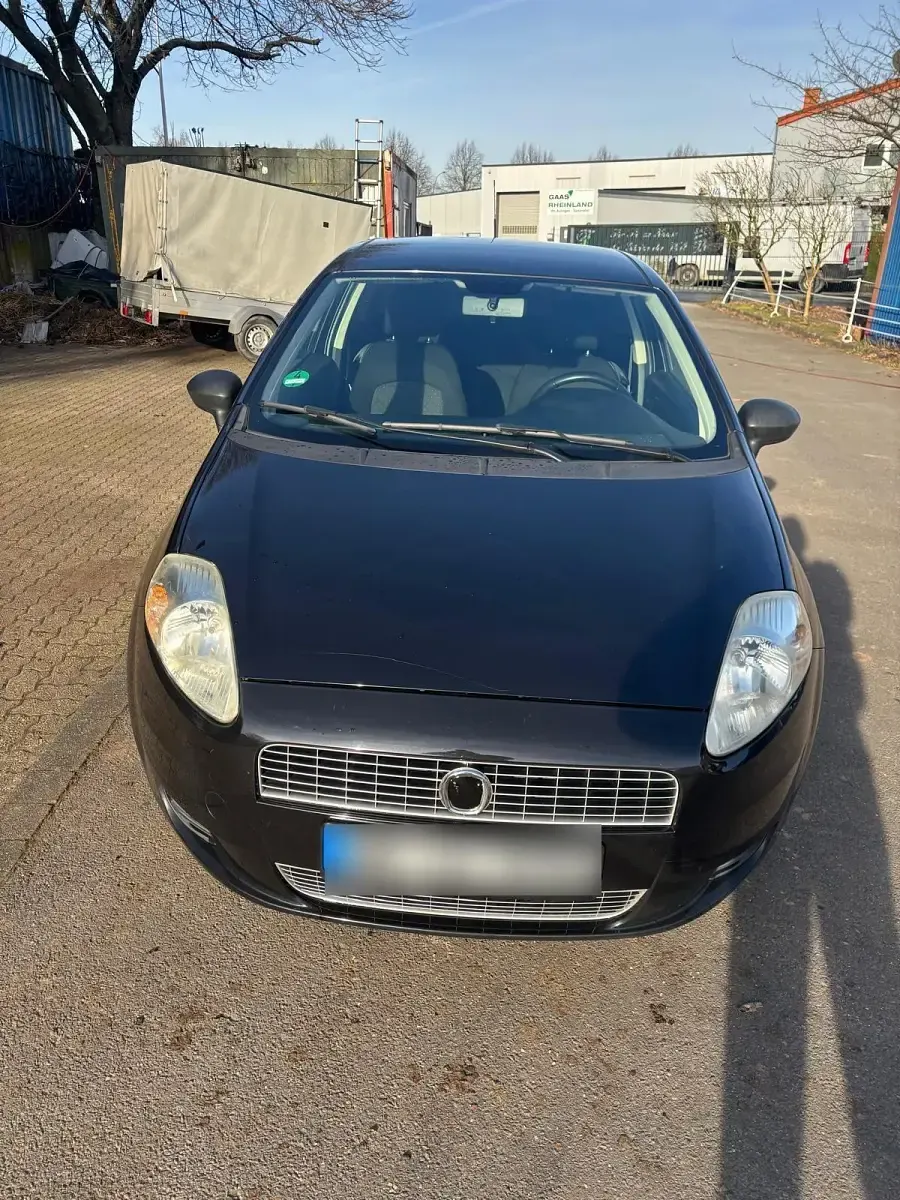 Gebraucht Fiat Punto 700 PS (514 kW) 2009 Schwarz Kleinwagen