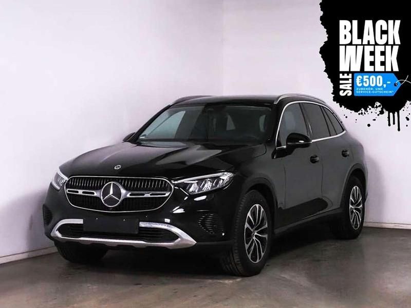 Metalliclack obsidianschwarz Gebraucht 2024 Mercedes GLC220 Avantgarde SUV | 51.710 € (Fairer Preis) - Bild 1/3