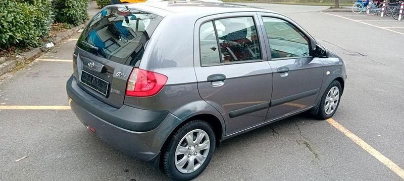 Gebraucht Hyundai Getz 97 PS (71 kW) 2009 Grau Kleinwagen