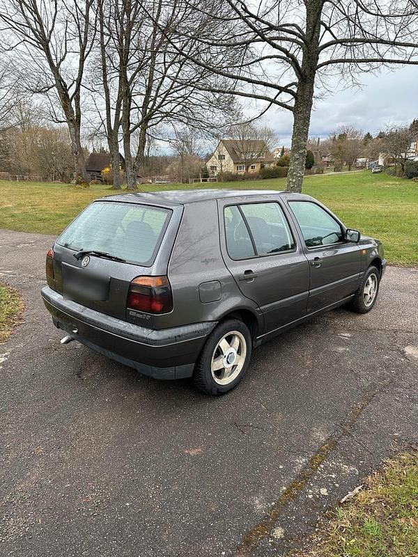 Gebraucht VW Golf III 90 PS (66 kW) 1994 Grau Kleinwagen