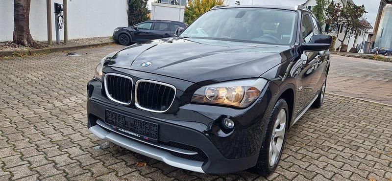 Schwarz Gebraucht 2012 BMW X1 xLine SUV | 10.450 € (Etwas zu teuer) - Bild 1/4