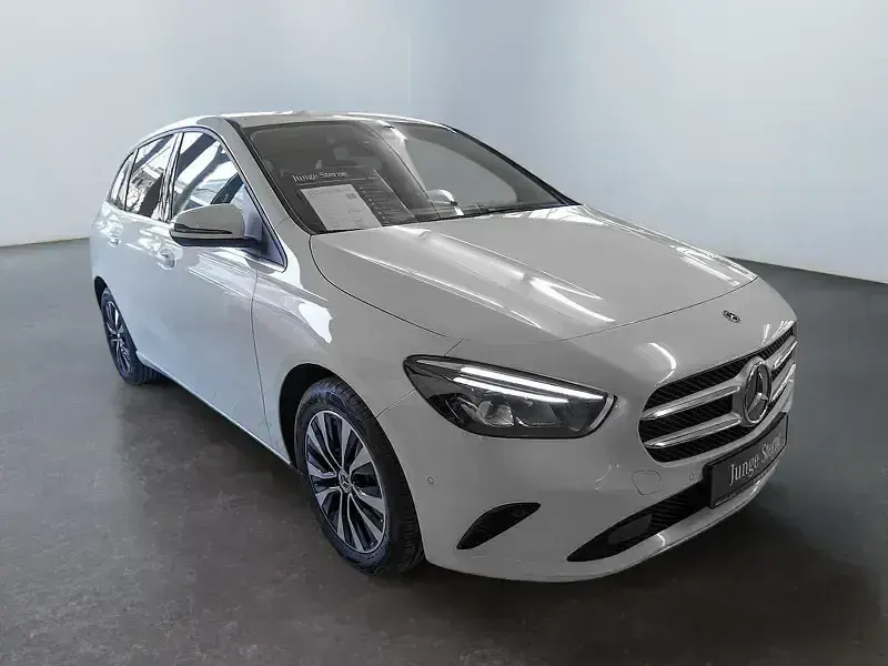 Gebraucht Mercedes B250e 218 PS (160 kW) 2022 Weiß Van / Kleinbus