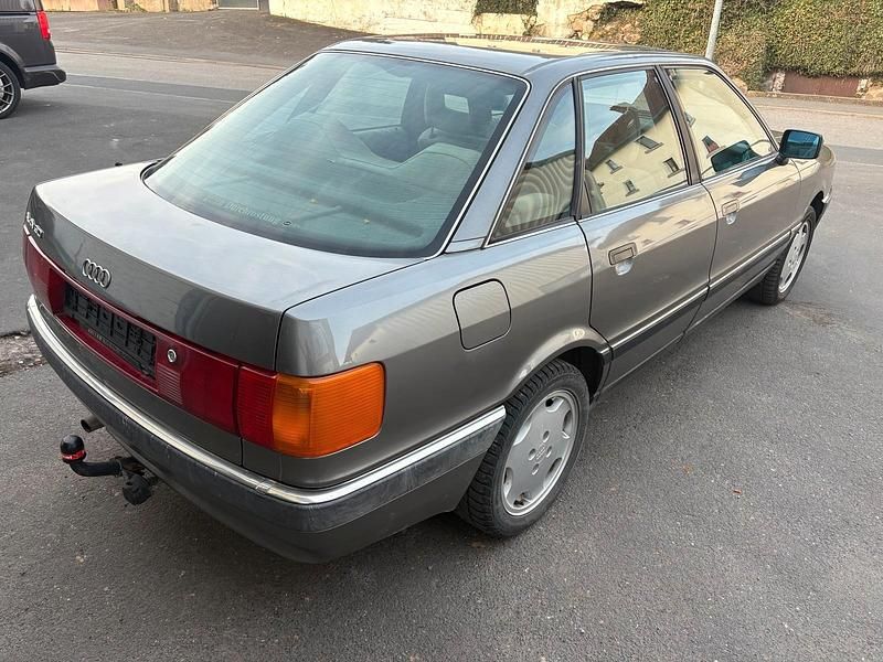 Gebraucht Audi 80 116 PS (85 kW) 1988 Grau Limousine