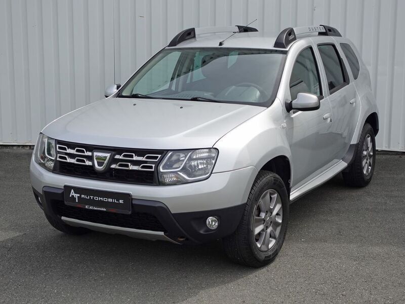Grau Gebraucht 2015 Dacia Duster Prestige SUV | 9.990 € (Etwas zu teuer) - Bild 1/4