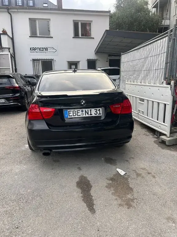 Używany BMW 320 M Performance 170 KM (125 kW) 2009 Czarny Sedan/Limuzyna