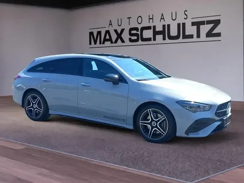 Gebraucht Mercedes CLA200 AMG 150 PS (110 kW) 2025 Manufaktur lack manufaktur alp Kombi