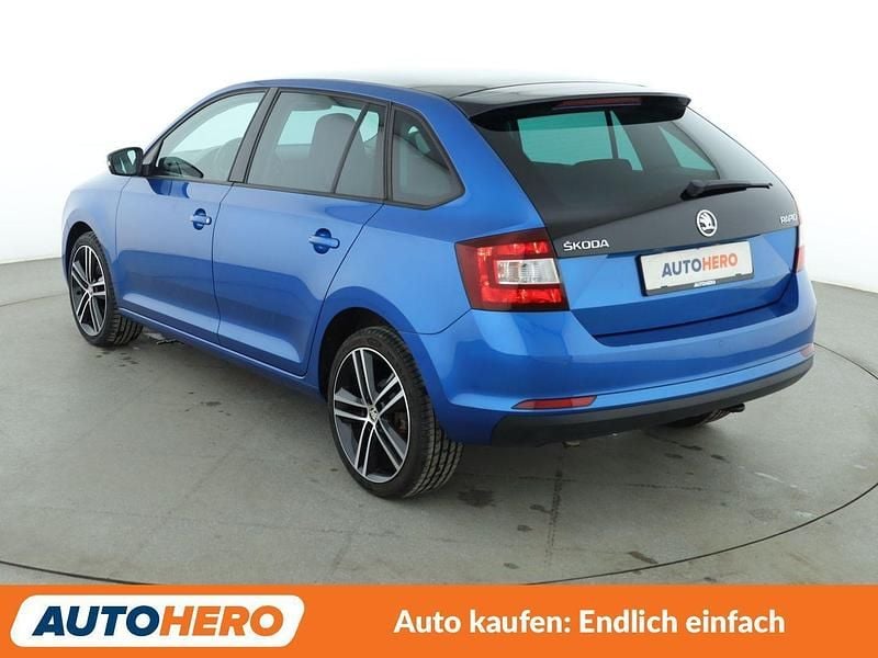Gebraucht Skoda Rapid Emotion Plus 110 PS (80 kW) 2016 Blau Kleinwagen