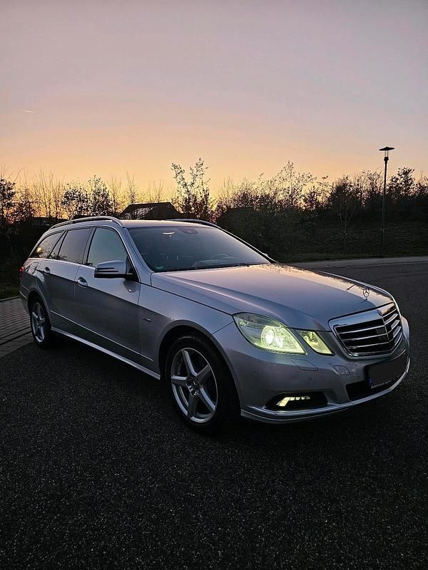 Gebraucht Mercedes E350 292 PS (214 kW) 2010 Kombi