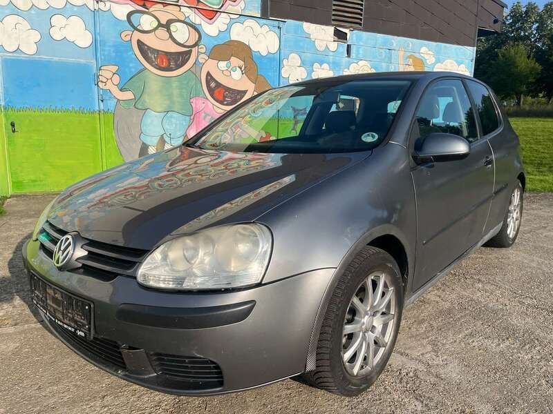 Unitedgrey metallic Gebraucht 2004 VW Golf IV Trendline Kleinwagen | 1.399 € (Superpreis) - Bild 1/4