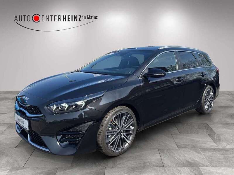 Zilinaschwarz metallic Neu 2025 Kia Ceed Sportswagon GT-Line Kombi | 32.900 € (Teuer) - Bild 1/4