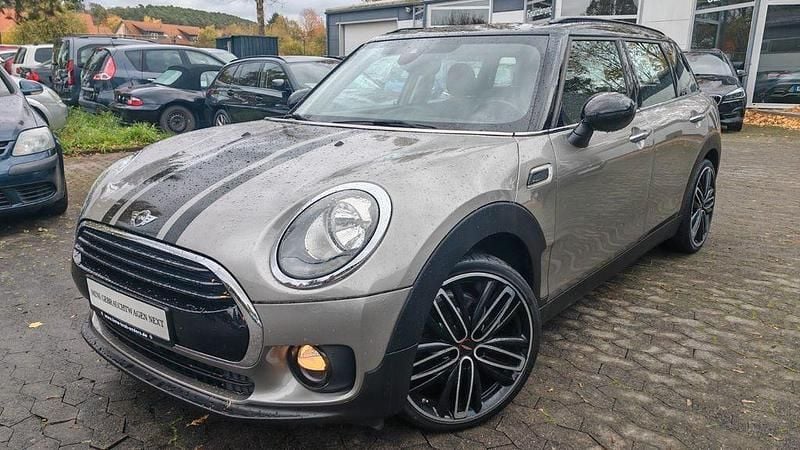 Silber Gebraucht 2016 Mini Cooper Clubman Kombi | 10.799 € (Fairer Preis) - Bild 1/4