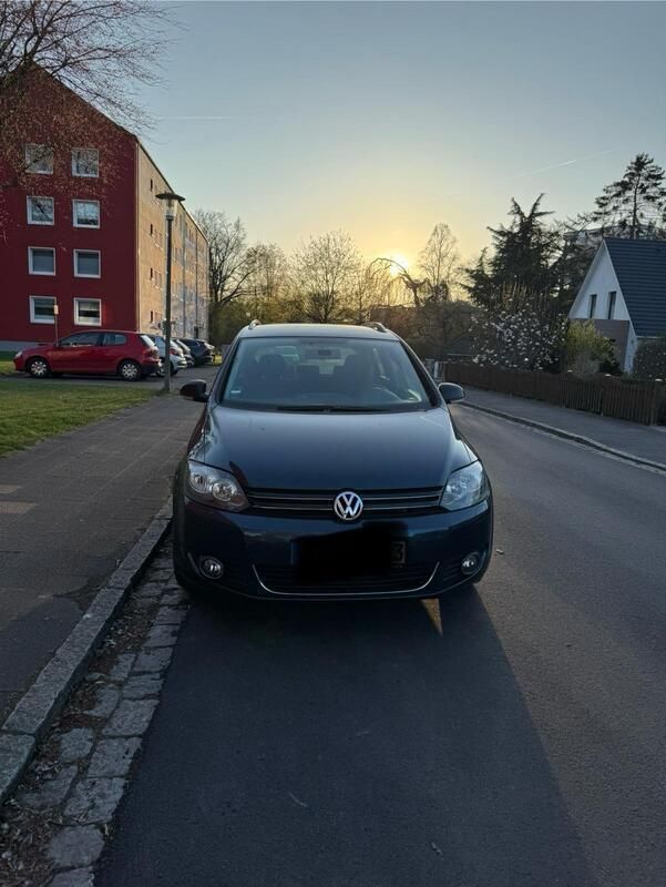 Blau Gebraucht 2011 VW Golf VI Limousine | 3.300 € (Guter Preis) - Bild 1/4