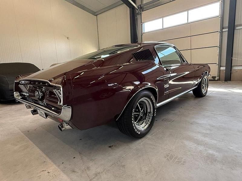 Occasion Ford Mustang Fastback 224 ch (164 kW) 1967 Rouge