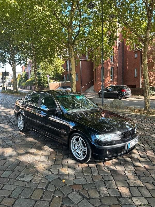 Schwarz Gebraucht 2002 BMW 325 Limousine | 2.600 € (Guter Preis) - Bild 1/4
