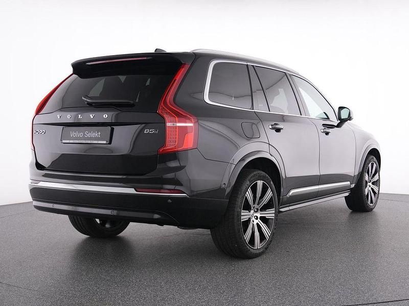 Gebraucht Volvo XC90 Ultimate 235 PS (172 kW) 2022 Schwarz onyx black / metallic SUV