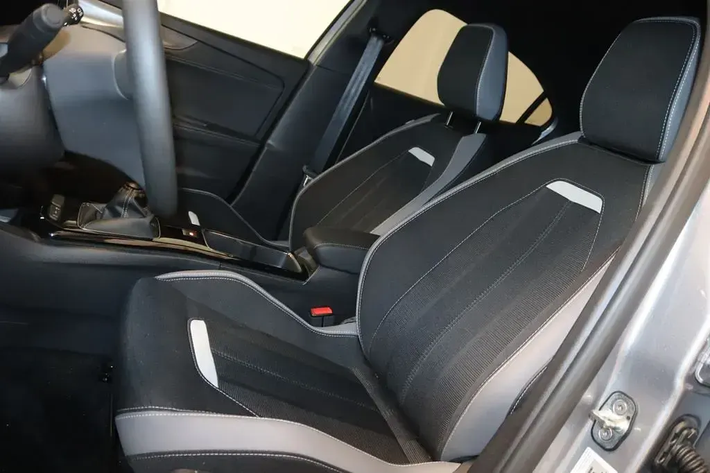 Gebraucht Opel Mokka GS Line 136 PS (100 kW) 2024 Grau SUV