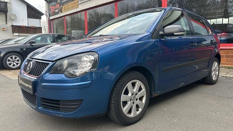 Second-hand VW Polo Trendline 64 CP (47 kW) 2007 Albastru Hatchback