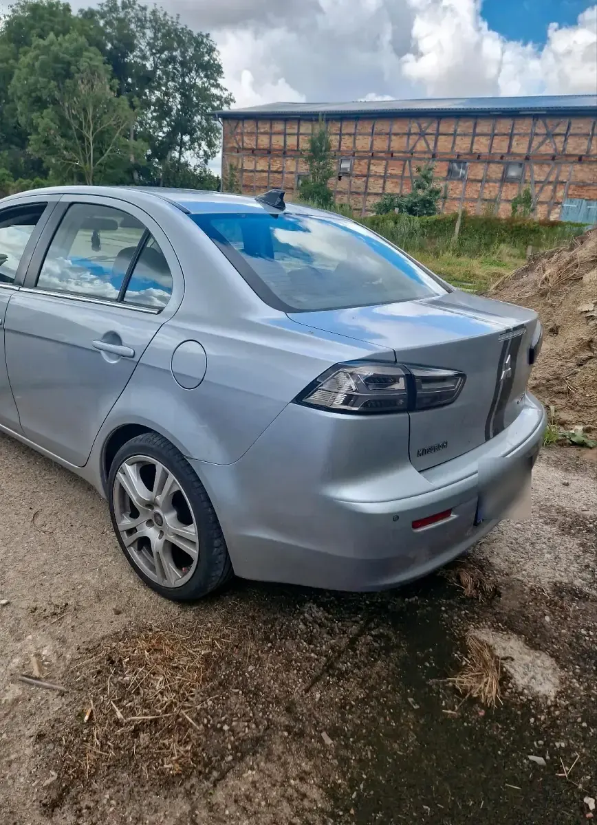 Gebraucht Mitsubishi Lancer 200 PS (147 kW) 2009 Silber Limousine