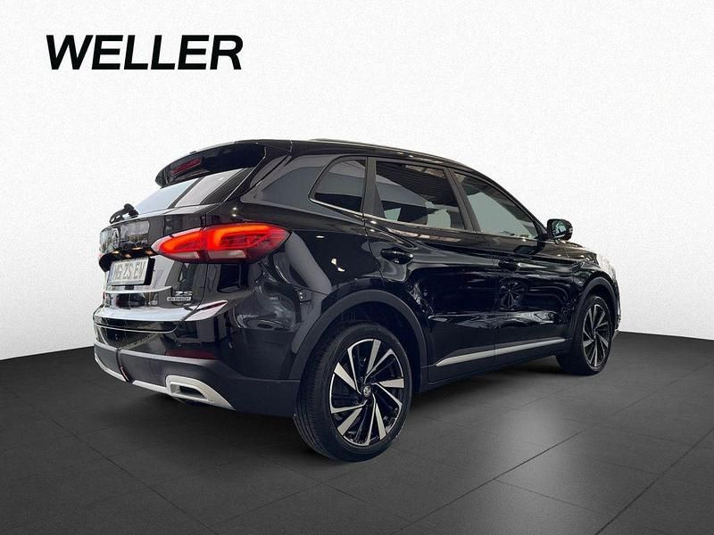 Neu MG ZS Luxury 197 PS (144 kW) 2025 Schwarz Limousine