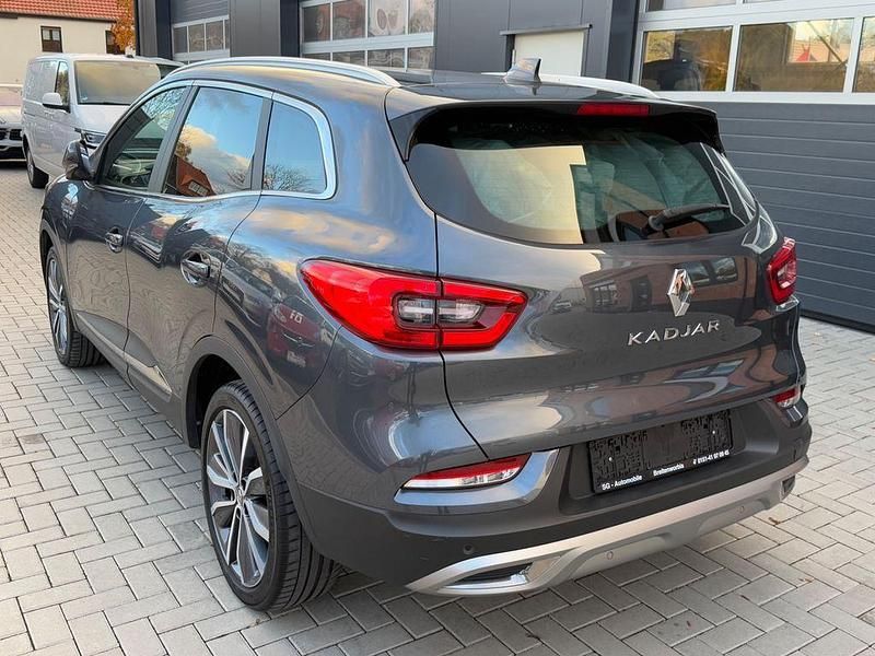 Gebraucht Renault Kadjar LIMITED 159 PS (116 kW) 2019 Grau SUV
