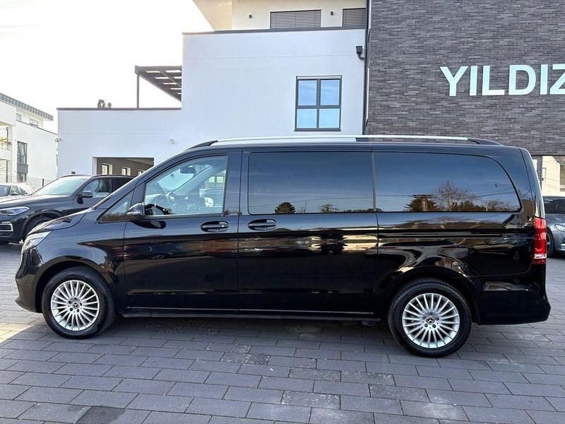 Gebraucht Mercedes V250 Edition 190 PS (139 kW) 2022 Schwarz Van / Kleinbus