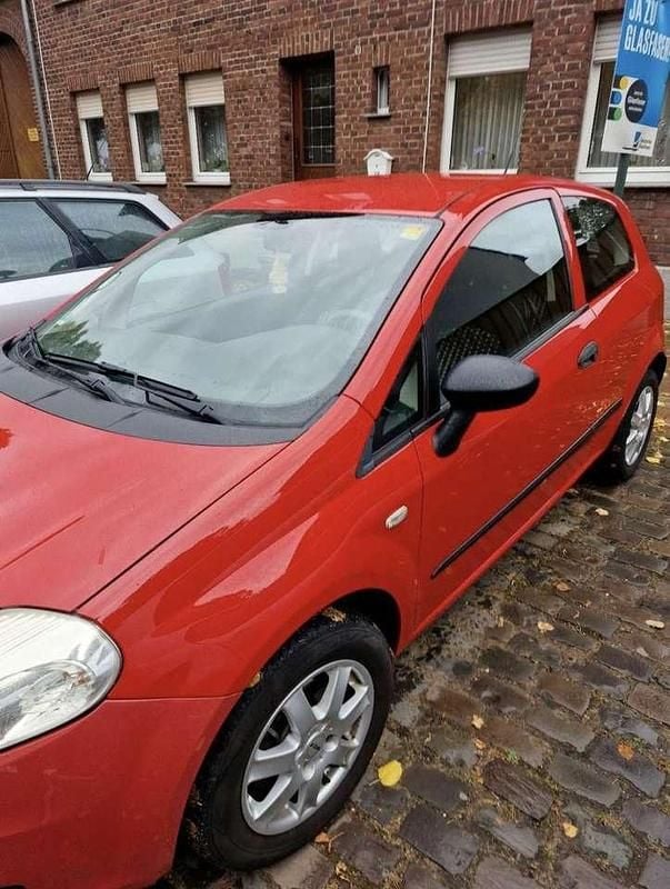 Rot Gebraucht 2006 Fiat Grande Punto Active Kleinwagen | 1.099 € (Superpreis) - Bild 1/4
