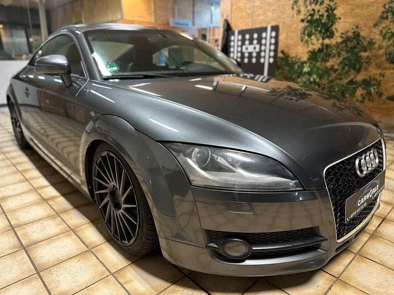 Gebraucht Audi TT Comfort 170 PS (125 kW) 2010 Grau Coupé