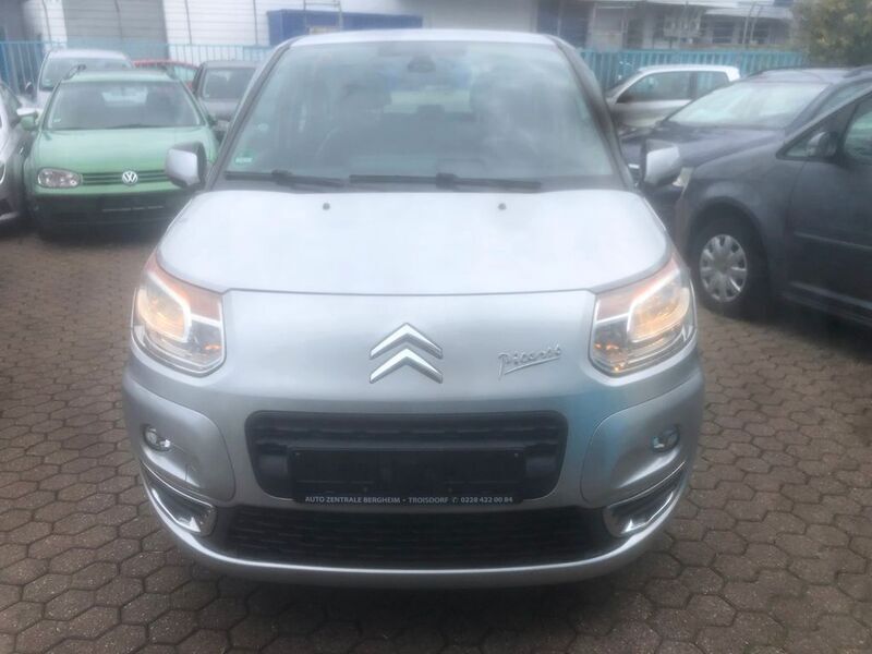 Grau Gebraucht 2009 Citroën C3 Picasso Exclusive Van / Kleinbus | 2.999 € (Fairer Preis) - Bild 1/4