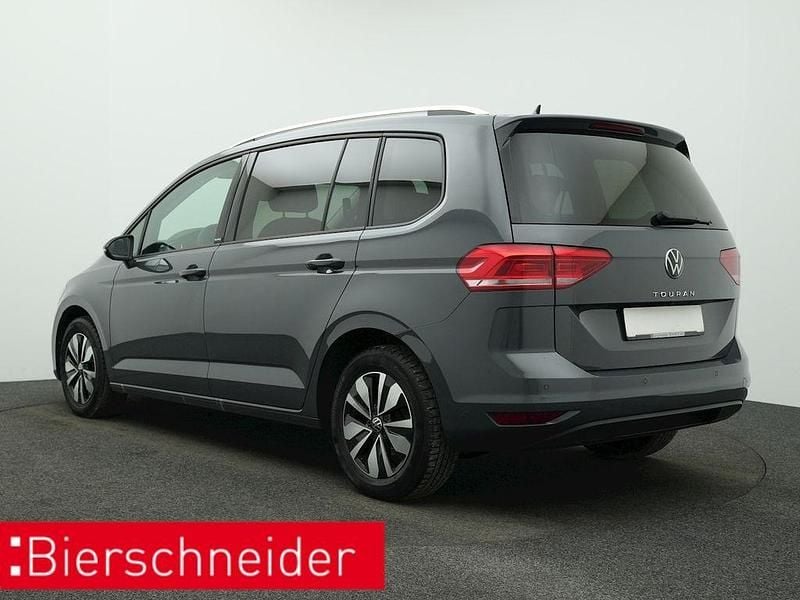 Gebraucht VW Touran Move 122 PS (89 kW) 2024 Grau Van / Kleinbus