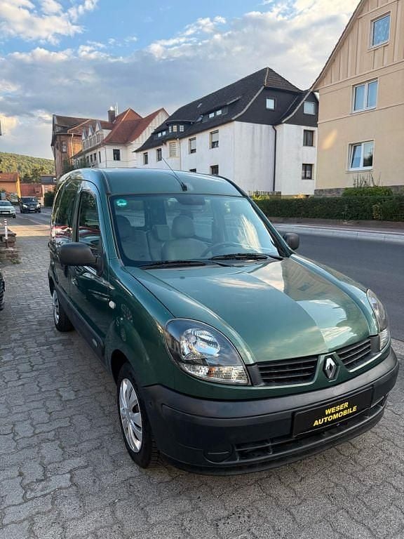 Grün Gebraucht 2006 Renault Kangoo Van / Kleinbus | 2.690 € (Fairer Preis) - Bild 1/4