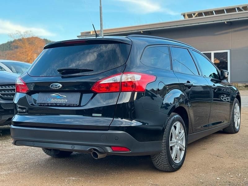 Gebraucht Ford Focus 150 PS (110 kW) 2014 Schwarz Kombi