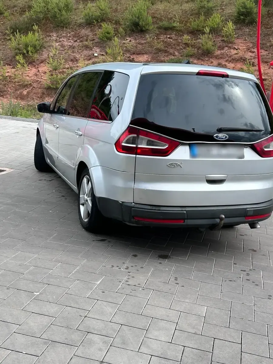 Gebraucht Ford Galaxy 180 PS (132 kW) 2010 Grau Van / Kleinbus