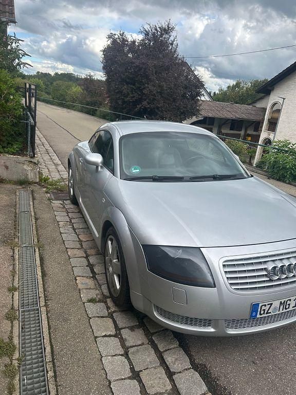 Silber Gebraucht 2002 Audi TT Sport Coupé | 6.150 € (Fairer Preis) - Bild 1/4