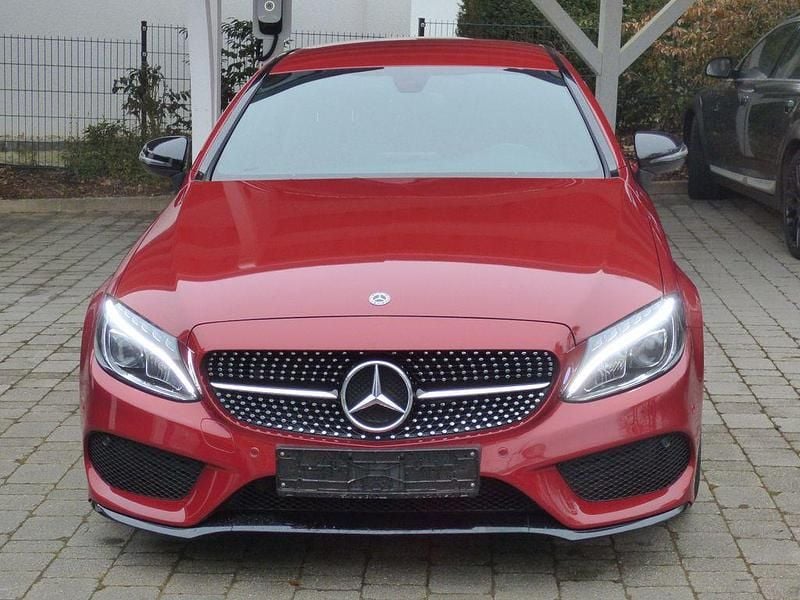 Gebraucht Mercedes C180 AMG 156 PS (114 kW) 2018 Hyazinth rot metallic Coupé