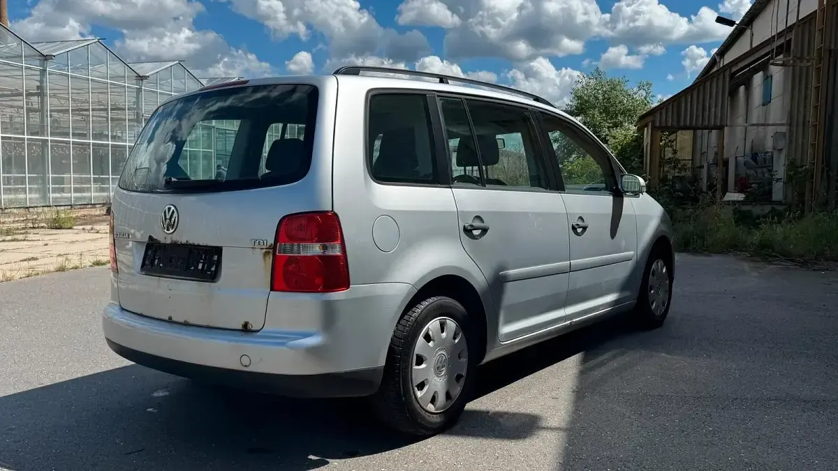 Gebraucht VW Touran 90 PS (66 kW) 2005 Silber Van / Kleinbus