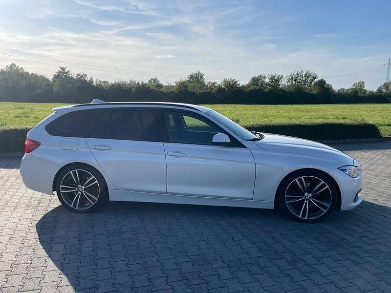 Gebraucht BMW 318 Performance 150 PS (110 kW) 2015 Weiß Kombi