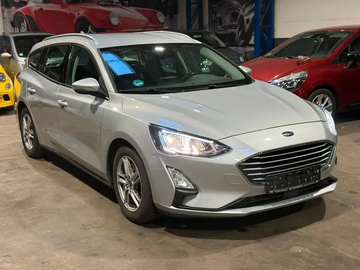 Gebraucht Ford Focus Cool & Connect 120 PS (88 kW) 2020 Silber Kombi