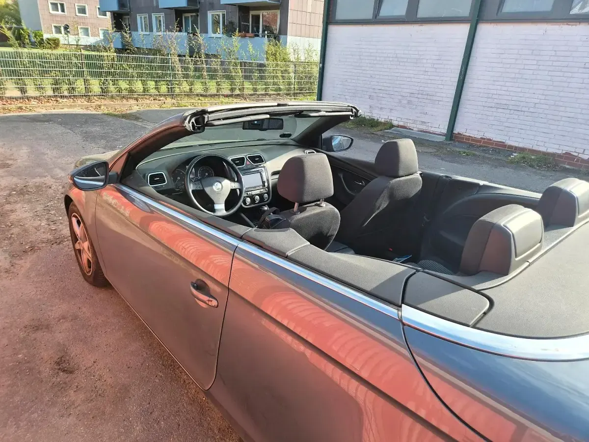 Gebraucht VW Eos 140 PS (102 kW) 2009 Andere farben Cabrio