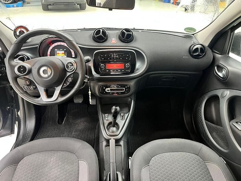 Gebraucht Smart ForFour Electric Drive 58 kW (80 PS) 2022 Schwarz Kleinwagen