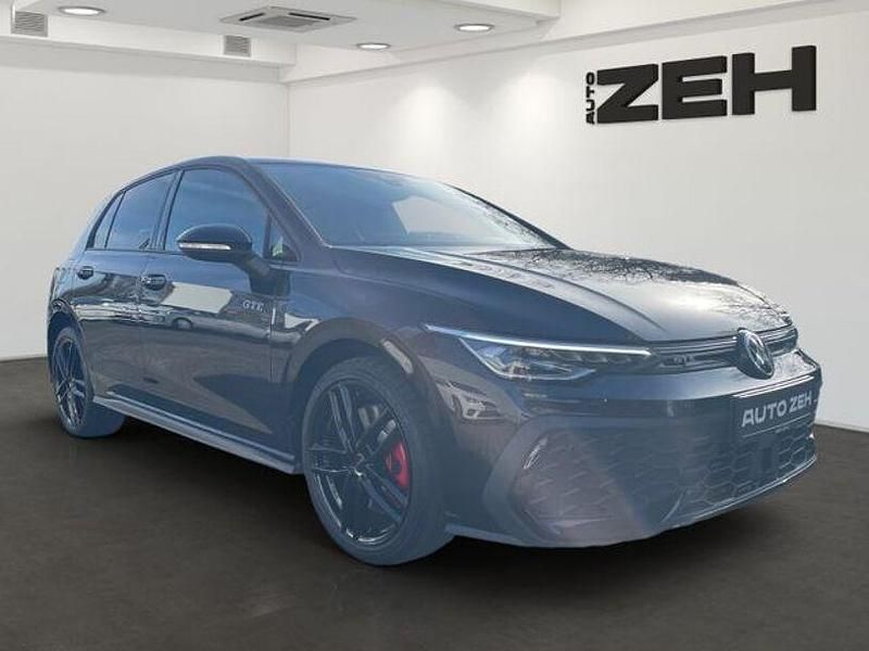 Gebraucht VW Golf VIII GTE 272 PS (200 kW) 2025 Grenadillschwarz Limousine