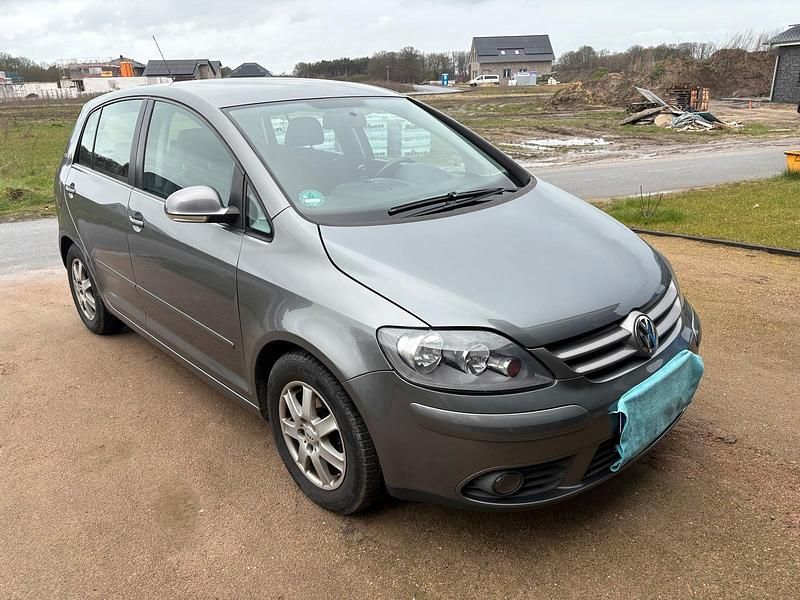 Second-hand VW Golf 105 CP (77 kW) 2007 Gri Monovolum