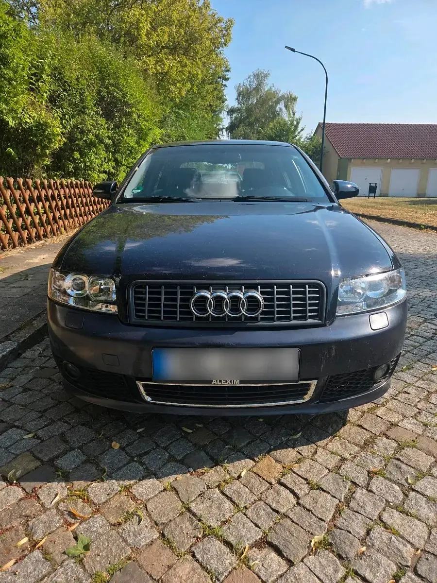Gebraucht Audi A4 150 PS (110 kW) 2002 Blau Limousine