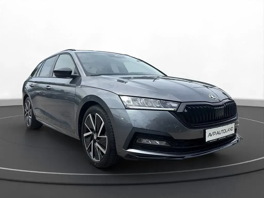 Gebraucht Skoda Octavia SportLine 190 PS (139 kW) 2023 Grau Kombi