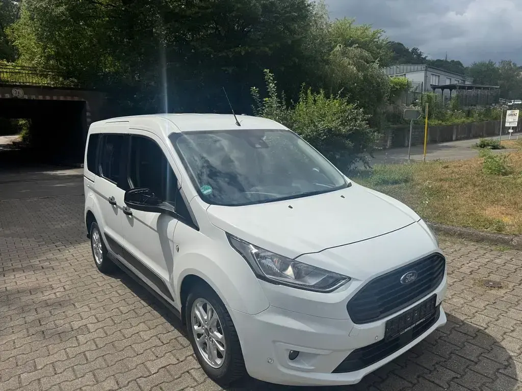 Gebraucht Ford Tourneo Connect Trend 101 PS (74 kW) 2019 Weiß Van / Kleinbus