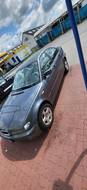 Gebraucht BMW 316 115 PS (84 kW) 2002 Andere farben Limousine