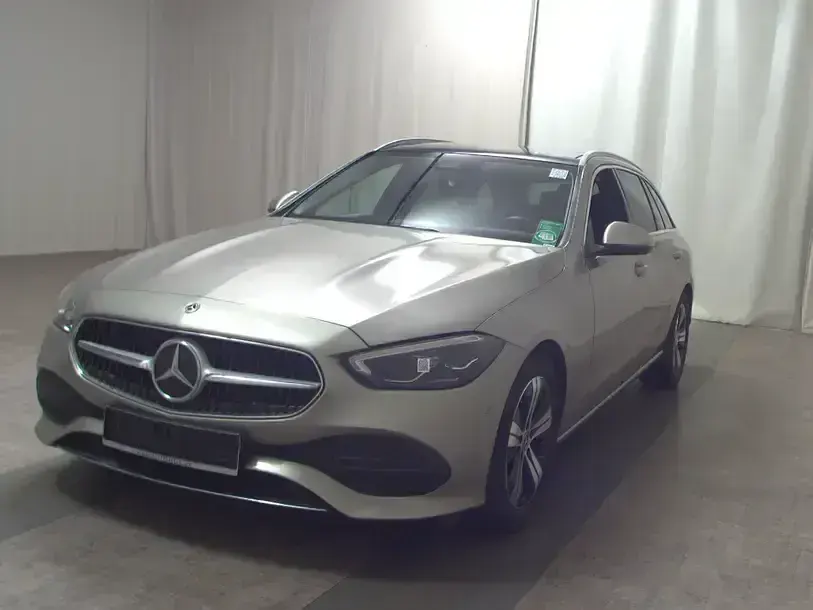 Gebraucht Mercedes C220 Avantgarde 220 PS (161 kW) 2022 Silber Limousine