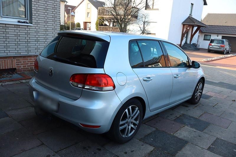 Gebraucht VW Golf VI Comfortline 122 PS (89 kW) 2009 Silber Kleinwagen
