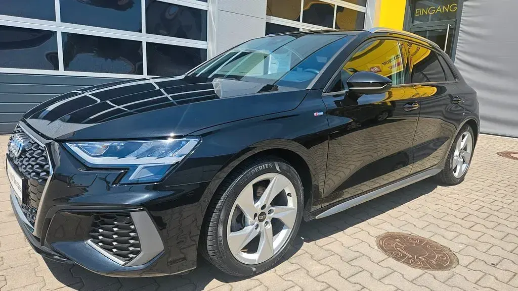 Gebraucht Audi A3 S-Line 150 PS (110 kW) 2022 Schwarz Limousine