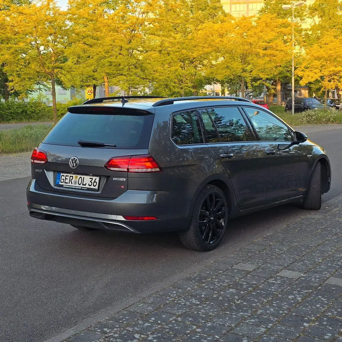 Gebraucht VW Golf VII 131 PS (96 kW) 2019 Grau Kombi