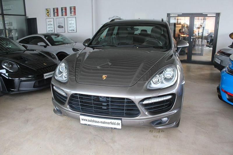 Gebraucht 2012 Porsche Cayenne Turbo SUV | 28.890 € (Fairer Preis) - Bild 1/4